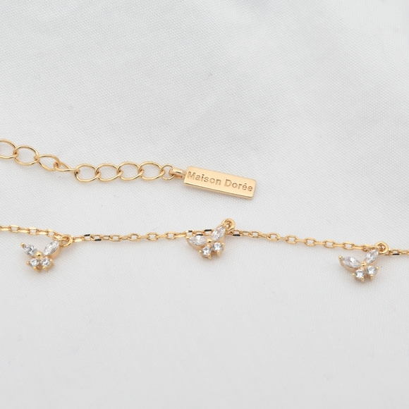 Maison Doreé Fly Necklace Gold Plated - Picture 6 of 9